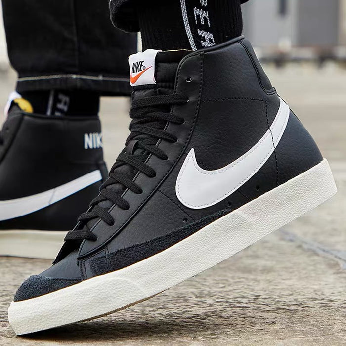 Nike Blazzer Mid 77 "Black"