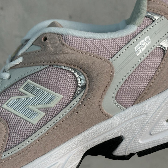 New Balance 530