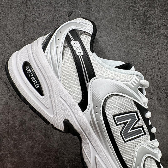 New Balance 530